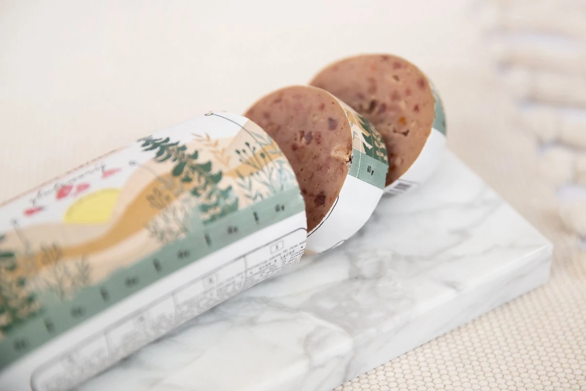 Kivo Petfood Houdbare Worsten INTRODUCTIEDOOS 6 X 600 Gram Smaken: Rund, Kip, Rund & Kip, Kip & Zalm, Eend En Lam - Zacht Gestoomd Vlees - Glutenvrij Geen Fratsen - Afbeelding 3